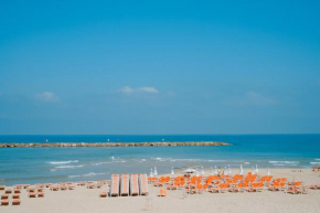 Roxon Sea Sand Bat Yam
